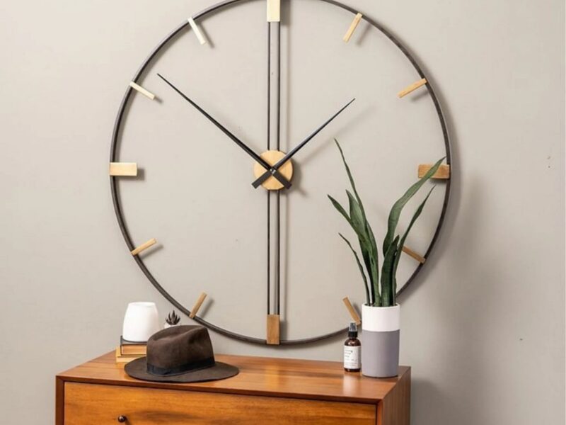 Buy Handcrafted Metal Home Decor For Living Room